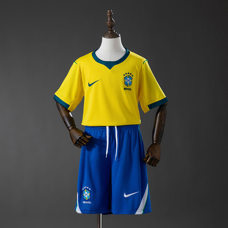 Brasilien 2026/27 fotbollströja för barn - hemmatröja och shorts
