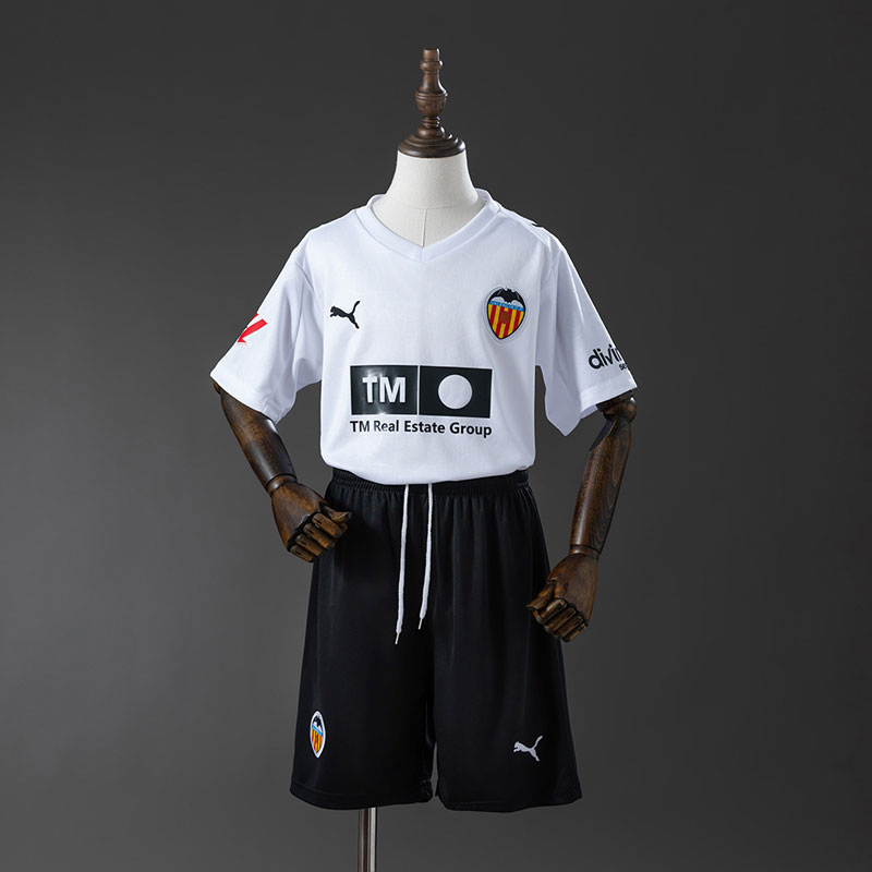 Valencia 25/26 hemmatröja barn – fotbollströja och shorts set