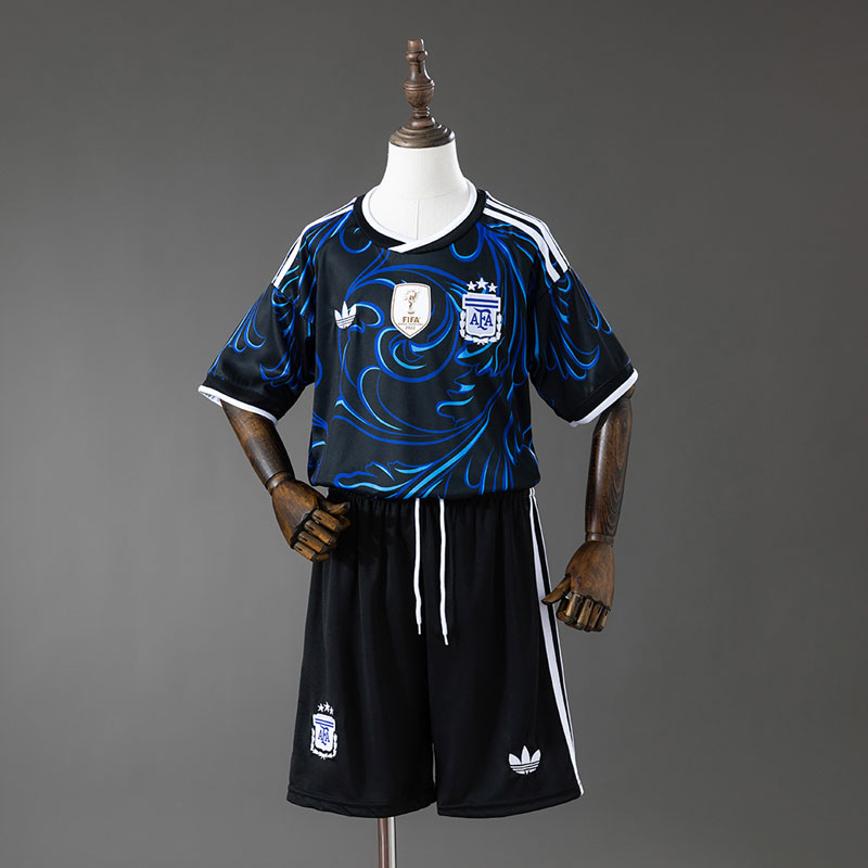 Argentina bortatröja barn VM 2026 - fotbollsställ med tröja + shorts